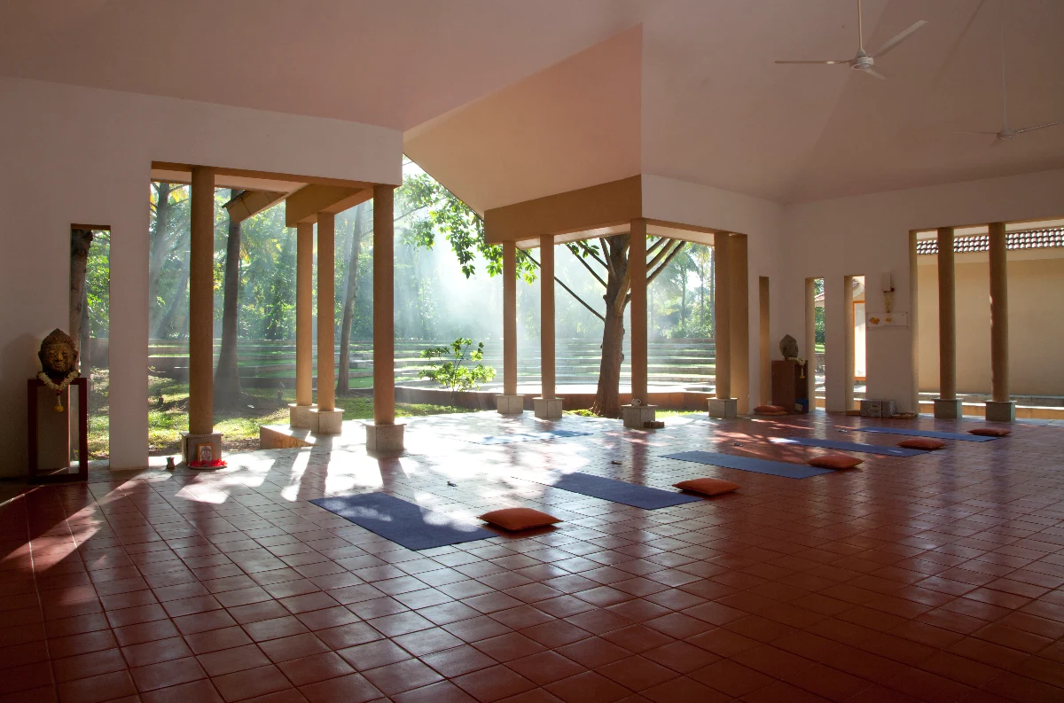 Transform Through Classical Yoga in a Luxurious Ashram Setting - Image 4